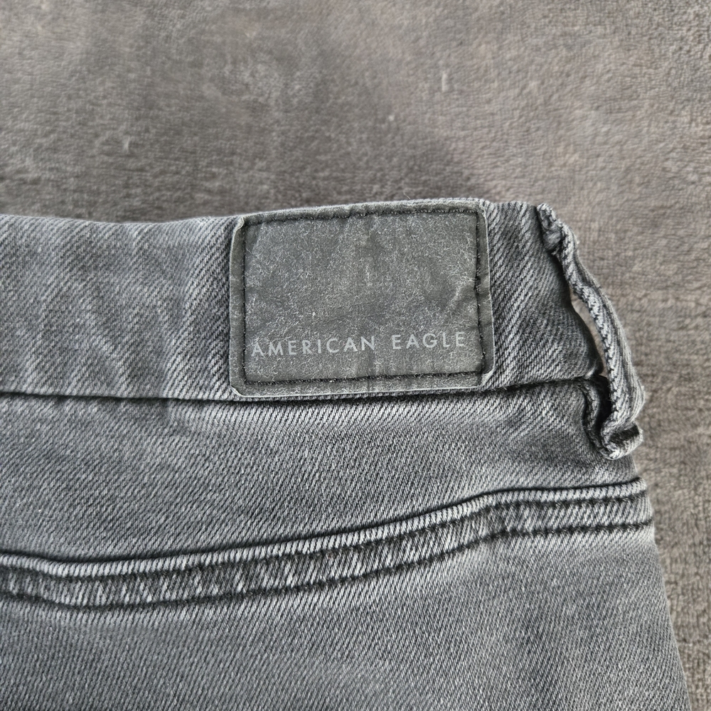 American Eagle Outfitters Woman's Charcoal Straight Fit Jeans Size 18 Short - Picture 3 of 6